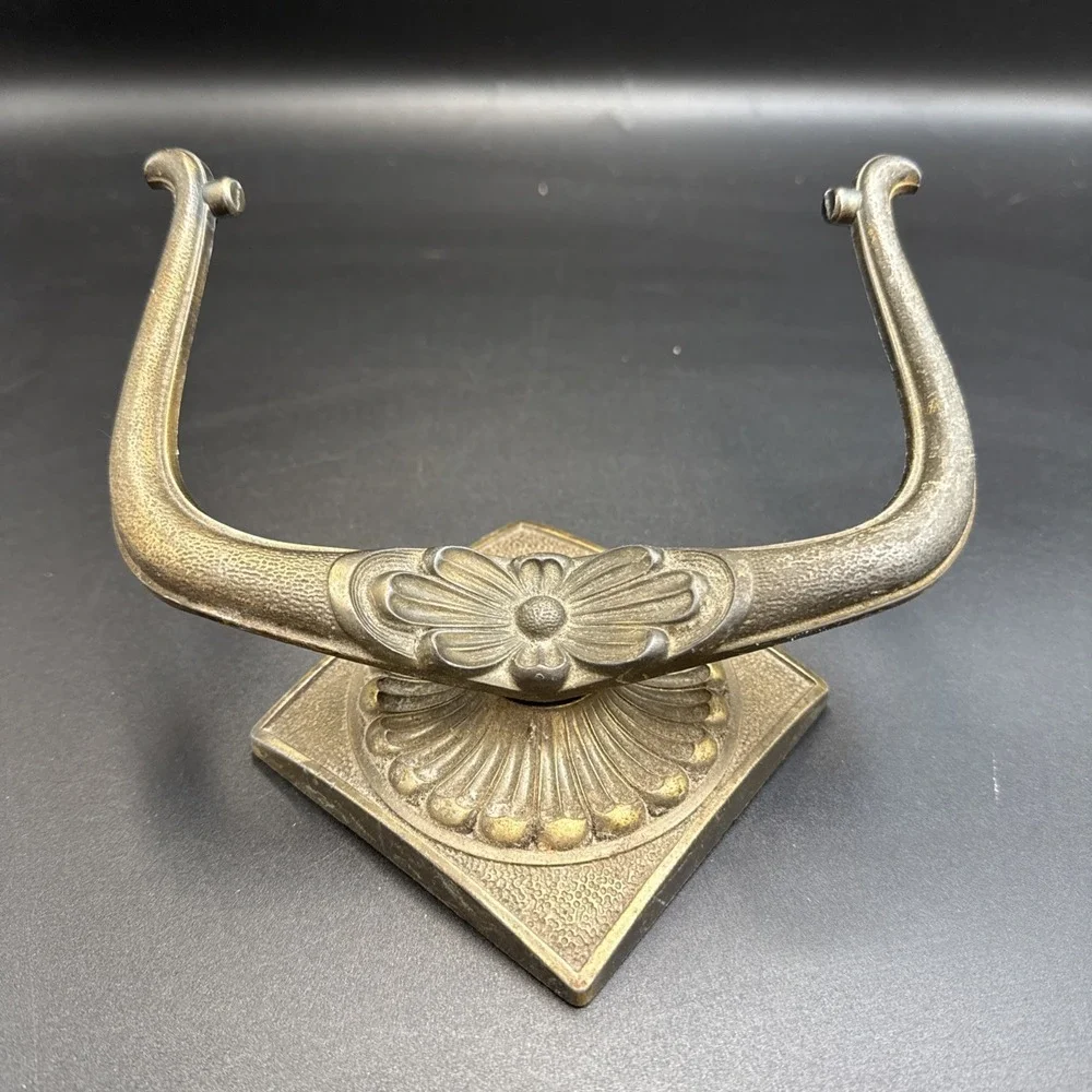 Vintage American Tack & Hardware Co. 1974 Metal Toilet Paper Holder (as Is)